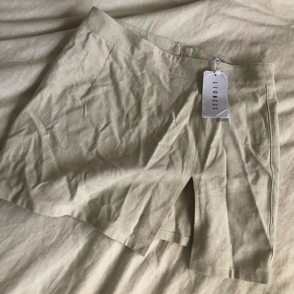 ▪️sold▪️nwt lioness tan mini skirt lola oatmeal - Picture 5 of 6